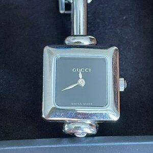 GUCCI 1900L Watch Ladies, Stainless Steel, Black Dial